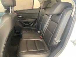 CHEVROLET - TRACKER - 2015/2015 - Branca - R$ 75.900,00