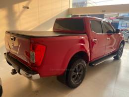 NISSAN - FRONTIER - 2017/2018 - Vermelha - R$ 152.900,00