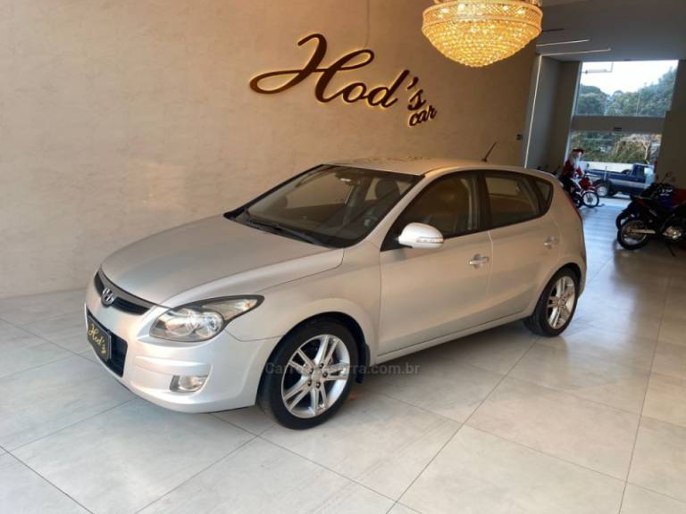 HYUNDAI - I30 - 2010/2011 - Prata - R$ 47.900,00