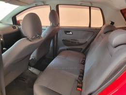 VOLKSWAGEN - FOX - 2010/2011 - Vermelha - R$ 35.500,00