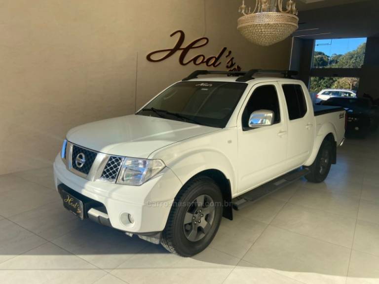 NISSAN - FRONTIER - 2012/2013 - Branca - Sob Consulta