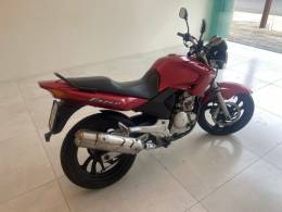 YAMAHA - FAZER - 2006/2006 - Vermelha - R$ 10.500,00