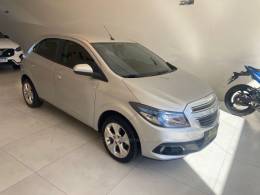 CHEVROLET - ONIX - 2013/2014 - Prata - R$ 51.900,00