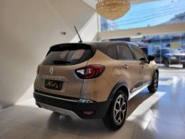 RENAULT - CAPTUR - 2021/2022 - Bege - Sob Consulta