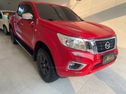 NISSAN - FRONTIER - 2017/2018 - Vermelha - R$ 152.900,00