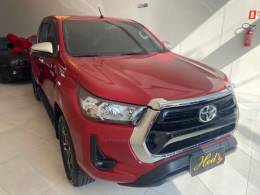 TOYOTA - HILUX - 2022/2022 - Vermelha - Sob Consulta