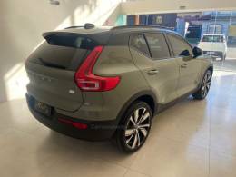 VOLVO - XC 40 - 2022/2022 - Verde - Sob Consulta