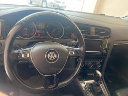 VOLKSWAGEN - GOLF - 2014/2015 - Prata - Sob Consulta