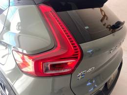 VOLVO - XC 40 - 2022/2022 - Verde - Sob Consulta