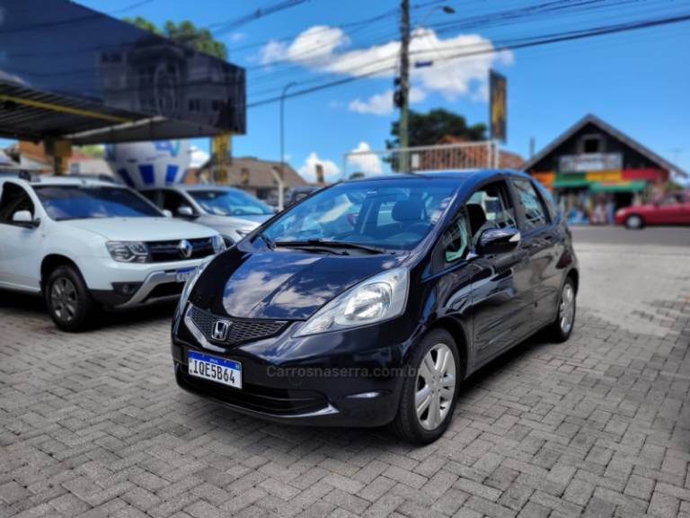 HONDA - FIT - 2009/2010 - Preta - R$ 47.900,00