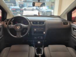 VOLKSWAGEN - FOX - 2010/2011 - Vermelha - R$ 35.500,00