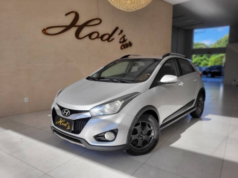 HYUNDAI - HB20X - 2013/2014 - Prata - R$ 56.900,00