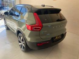 VOLVO - XC 40 - 2022/2022 - Verde - Sob Consulta