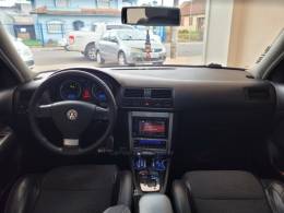 VOLKSWAGEN - GOLF - 2010/2011 - Vermelha - Sob Consulta