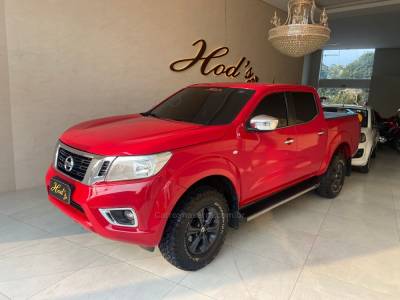 NISSAN - FRONTIER - 2017/2018 - Vermelha - R$ 146.900,00