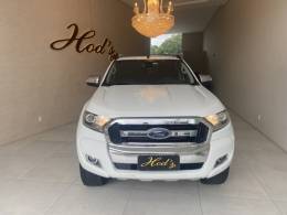 FORD - RANGER - 2016/2017 - Branca - R$ 152.900,00