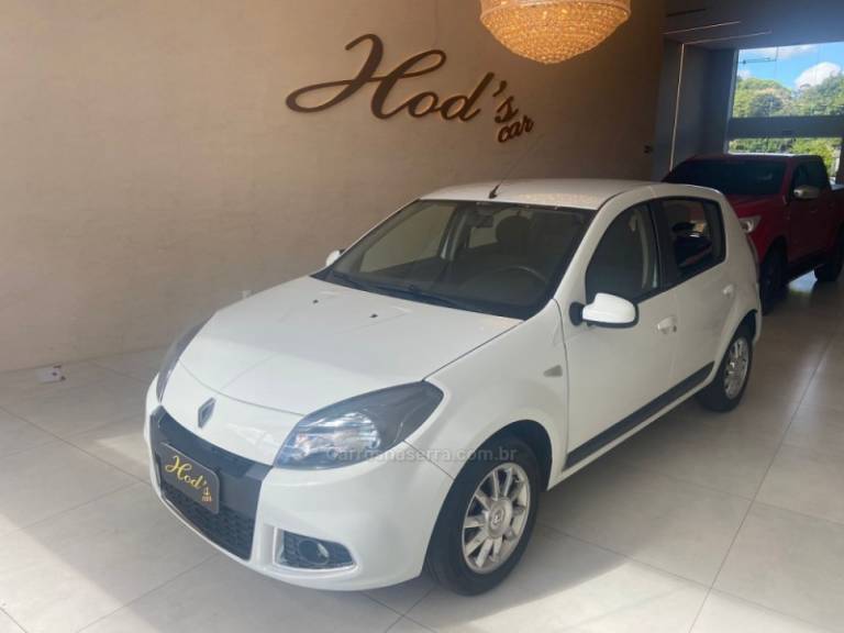 RENAULT - SANDERO - 2013/2014 - Branca - Sob Consulta