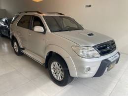 TOYOTA - HILUX SW4 - 2007/2007 - Prata - R$ 113.900,00