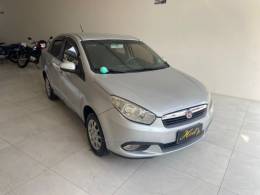 FIAT - GRAND SIENA - 2012/2013 - Prata - R$ 37.900,00