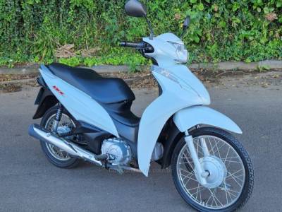 HONDA - BIZ 110I - 2022/2022 - Branca - R$ 13.900,00