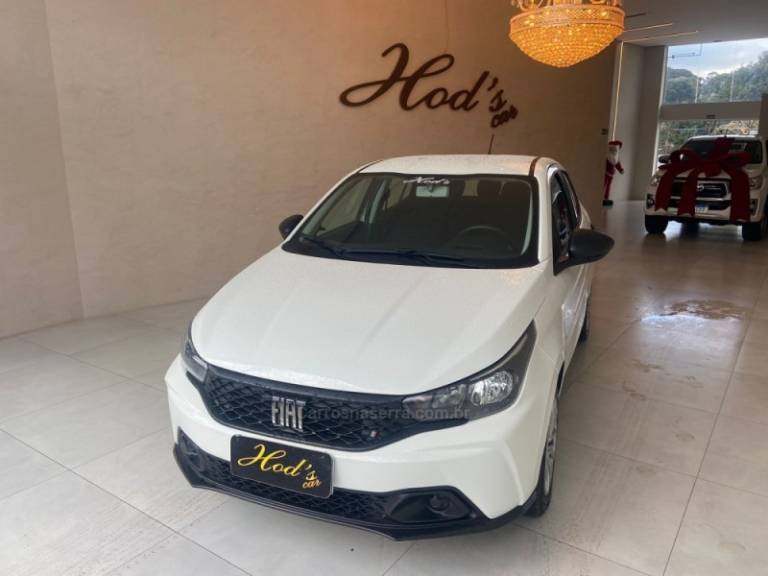 FIAT - ARGO - 2022/2023 - Branca - R$ 69.900,00