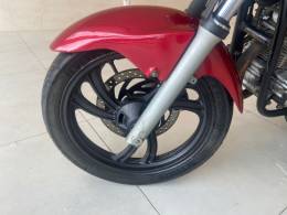 YAMAHA - FAZER - 2006/2006 - Vermelha - R$ 10.500,00