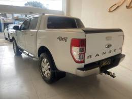 FORD - RANGER - 2016/2017 - Branca - R$ 152.900,00