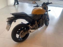 HONDA - CB 600F - 2010/2010 - Dourada - R$ 41.900,00