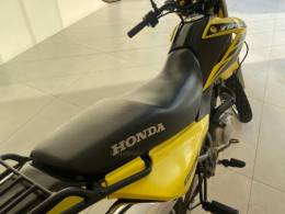 HONDA - NXR 150 - 2008/2008 - Amarela - R$ 11.900,00