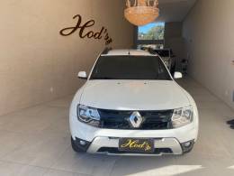 RENAULT - DUSTER - 2017/2018 - Branca - R$ 77.900,00