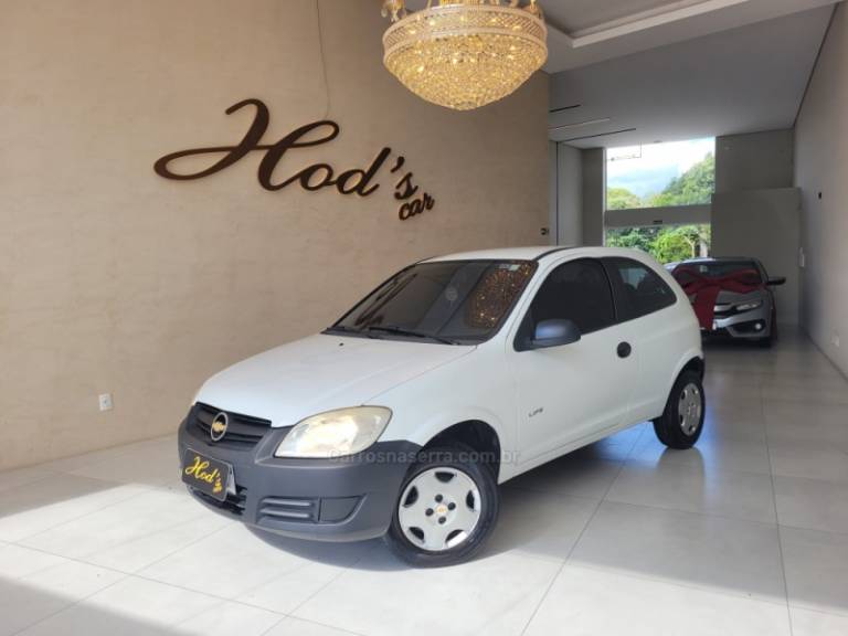 CHEVROLET - CELTA - 2010/2011 - Branca - R$ 26.900,00