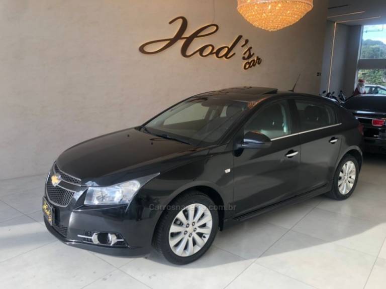 CHEVROLET - CRUZE - 2013/2013 - Preta - R$ 69.900,00