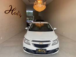 CHEVROLET - PRISMA - 2013/2013 - Branca - R$ 48.000,00