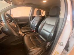 CHEVROLET - TRACKER - 2013/2014 - Branca - R$ 72.900,00