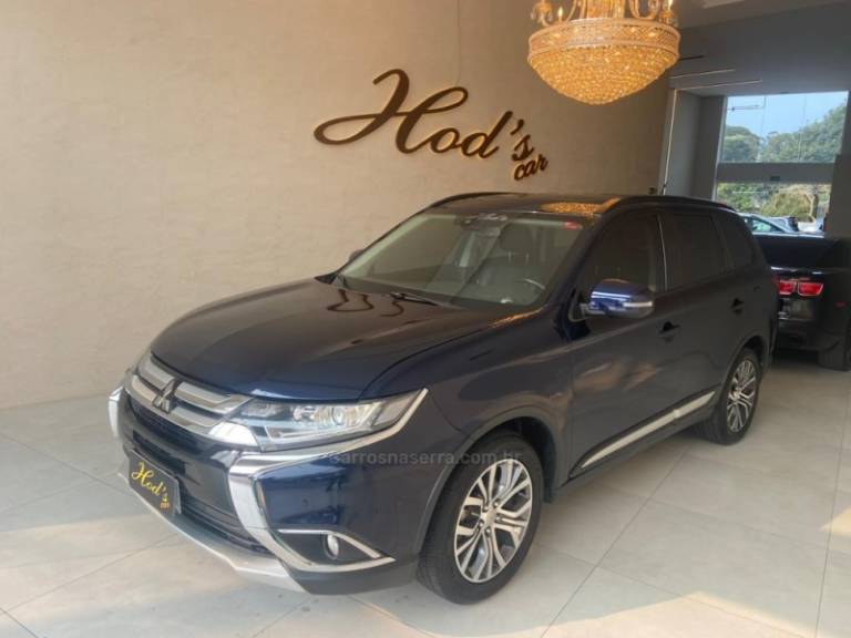 MITSUBISHI - OUTLANDER - 2015/2016 - Azul - Sob Consulta