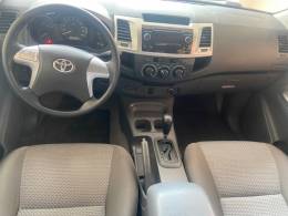 TOYOTA - HILUX - 2015/2015 - Branca - R$ 120.900,00