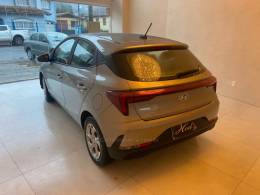 HYUNDAI - HB20 - 2022/2023 - Prata - R$ 71.900,00