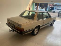 FORD - DEL REY - 1988/1988 - Dourada - R$ 18.900,00