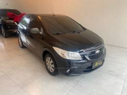 CHEVROLET - ONIX - 2014/2015 - Preta - Sob Consulta